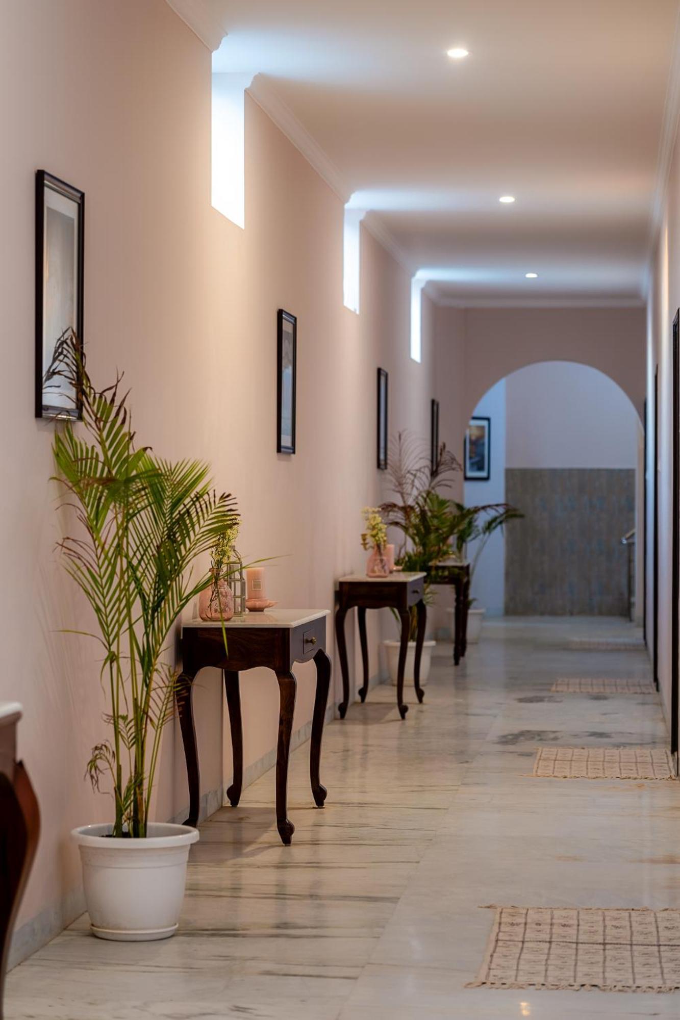 Nine Palms Resort Jaipur Bagian luar foto
