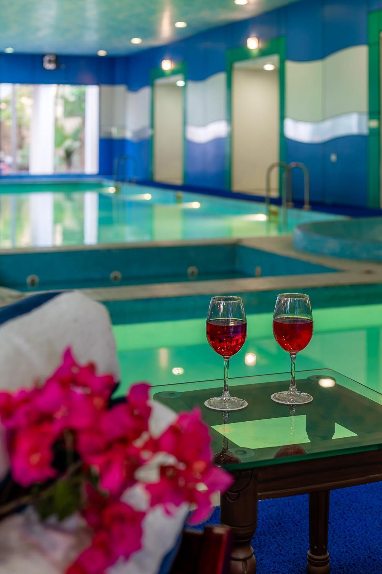 Nine Palms Resort Jaipur Bagian luar foto